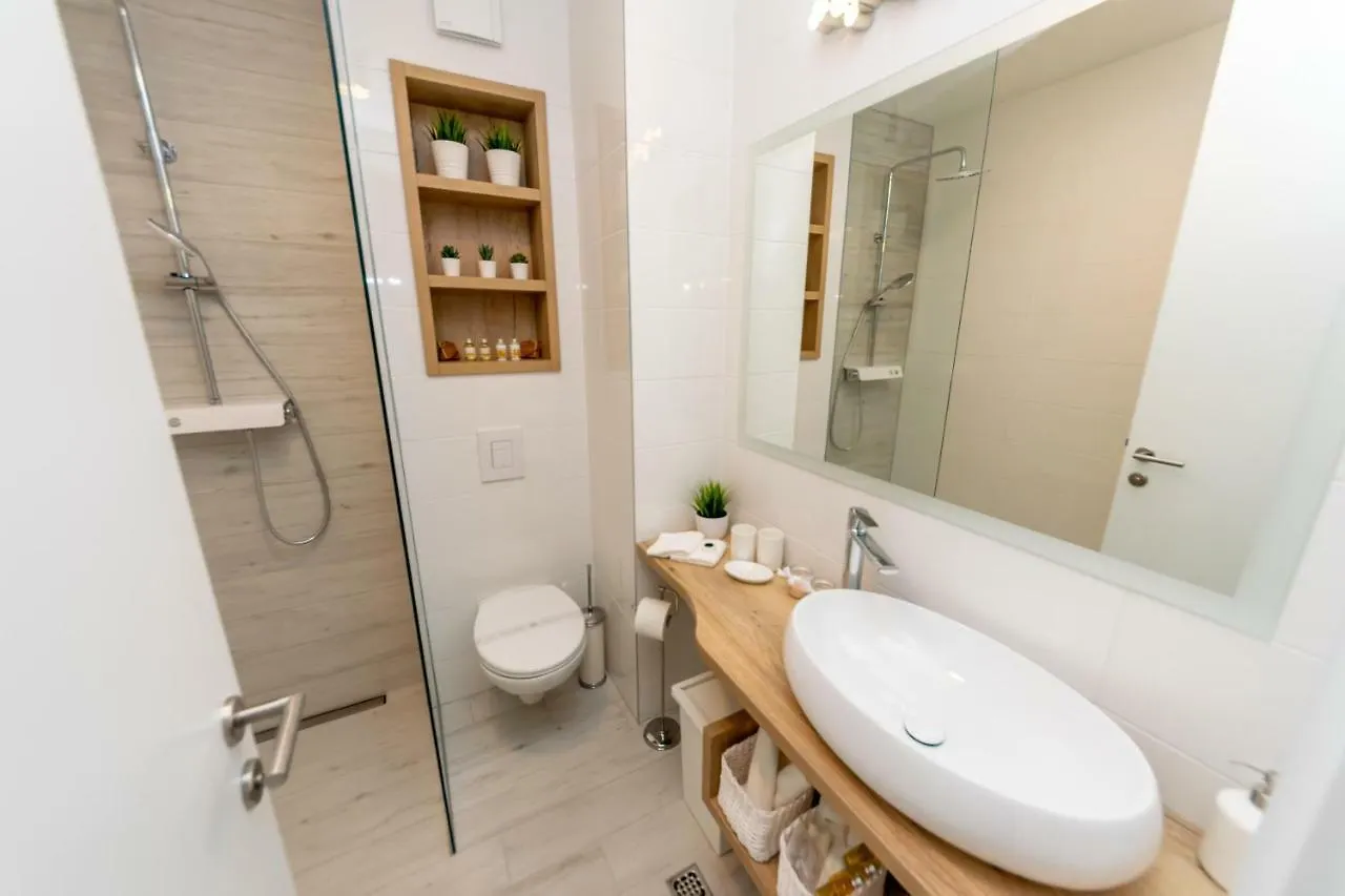 City Apartment Marlo Zadar 0*,