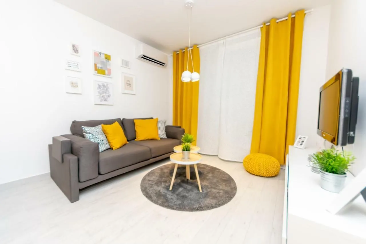 City Apartment Marlo Zadar 0*,